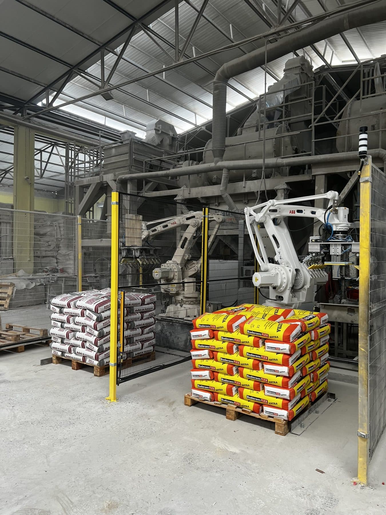 Two-Robot Bag Palletizing System – shop floor photo 3