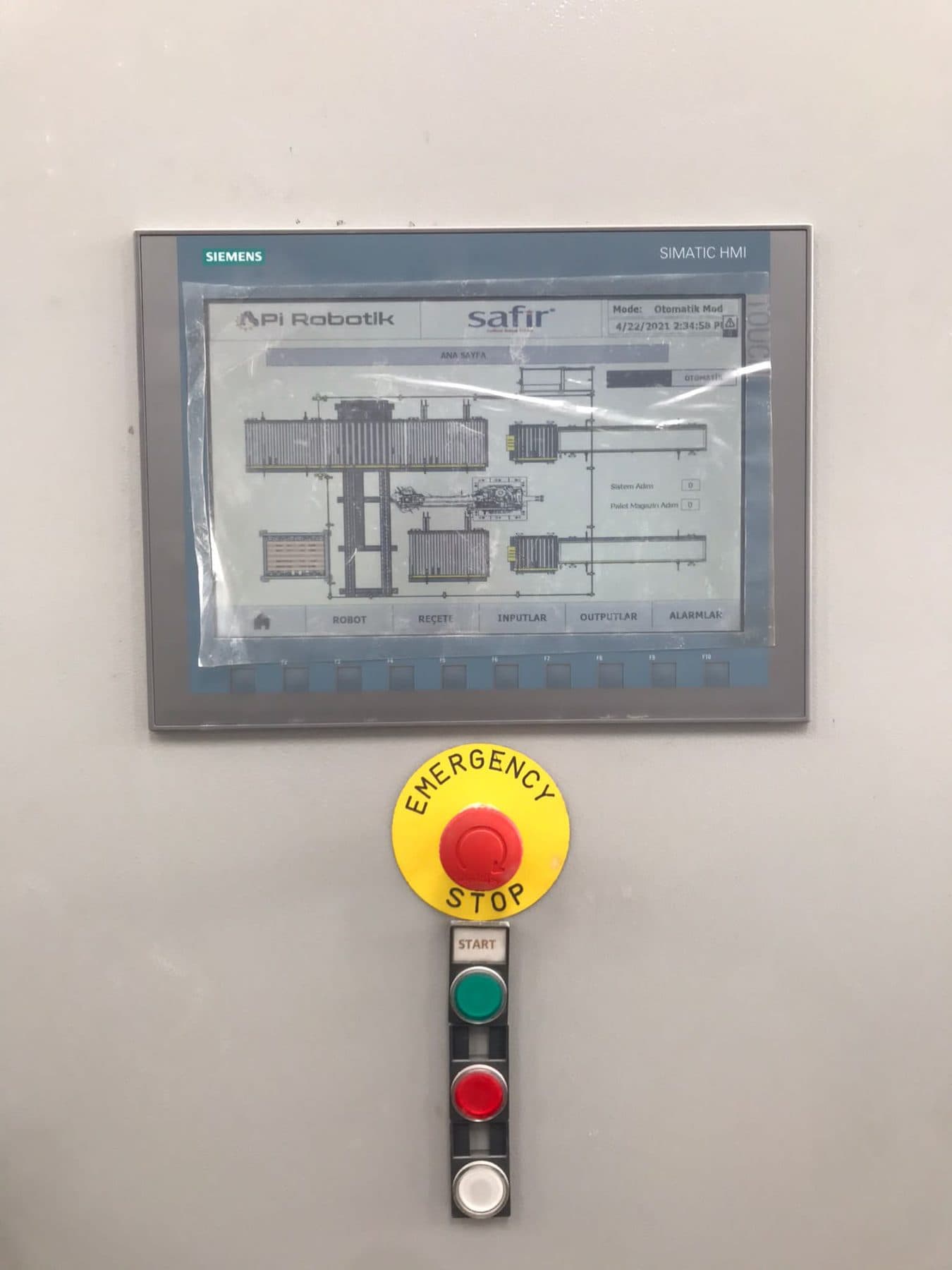 End-of-Line Salt Bag Palletizing Cell – interface